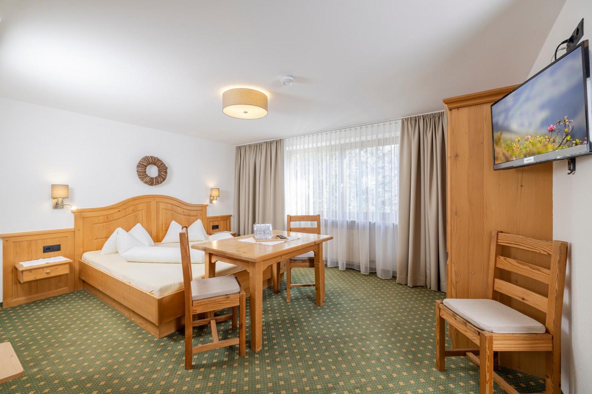 Restaurant Gaestehaus Wiesenheim Удернс Екстериор снимка
