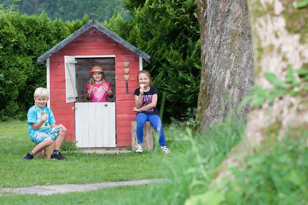 Restaurant Gaestehaus Wiesenheim Удернс Екстериор снимка
