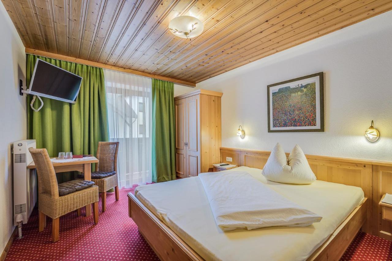 Restaurant Gaestehaus Wiesenheim Удернс Екстериор снимка